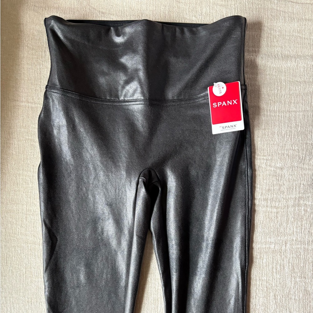 Spanx Black Faux Leather Leggings Size M